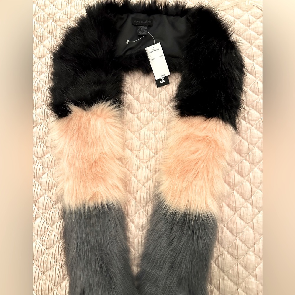 Steve Madden Faux Fur Scarf With Black, Pink and Grey Fur. O/S